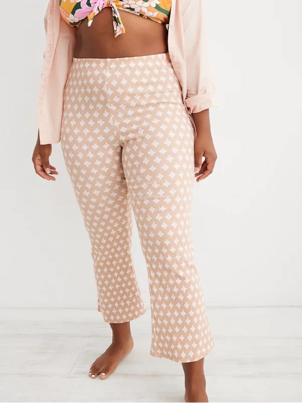 Aerie Ribbed Wide Leg cropped Lounge Pants Tan Pink Print Size Large